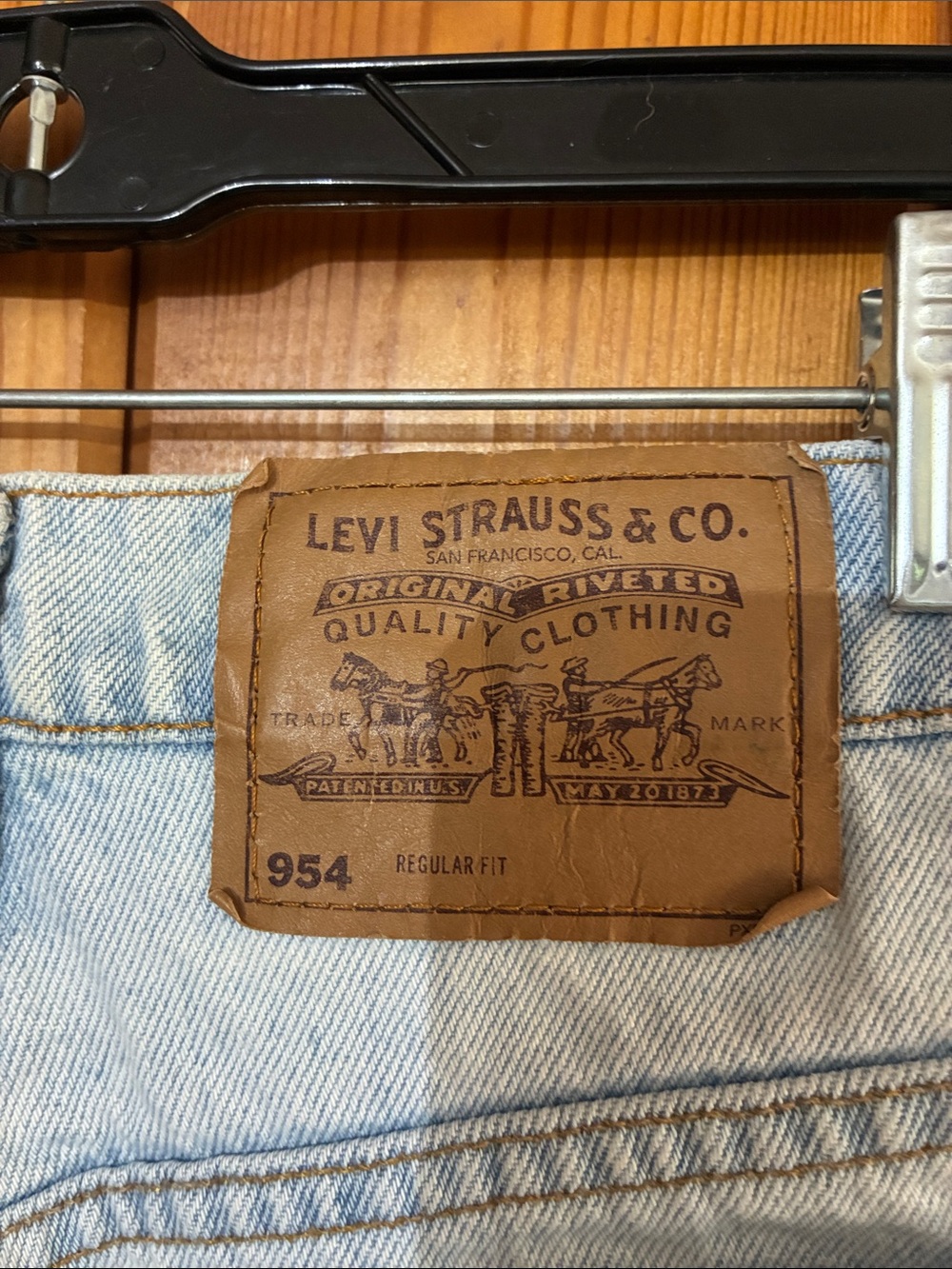 Levi's Light Blue High-Rise Rolled Hem Denim Shorts 954 shorts size 9 - Picture 5 of 6
